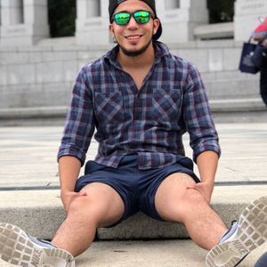 Meet your Posher, Julio